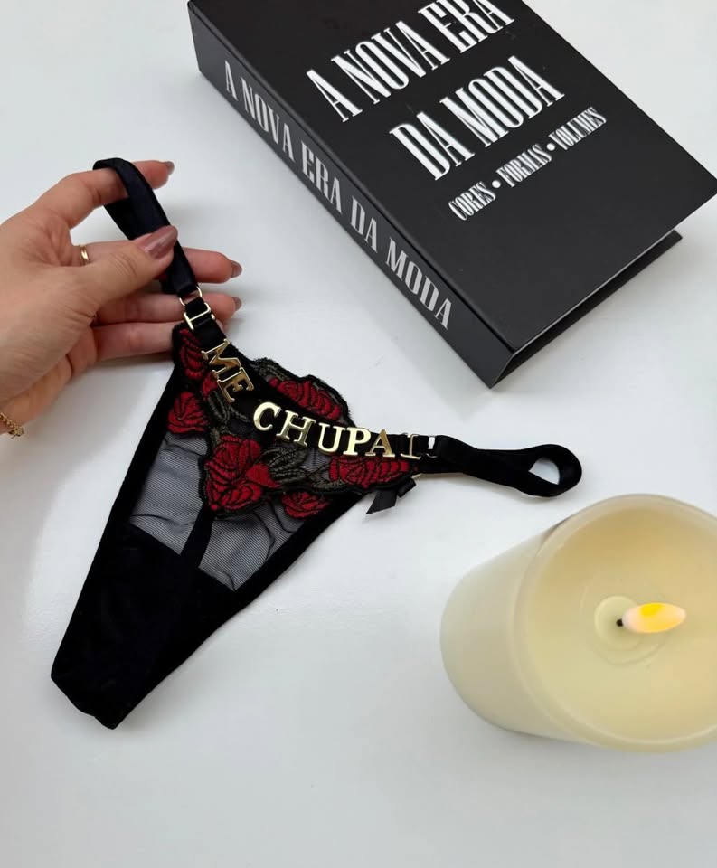 Calcinha fio rosas personalizável ( não acompanha as letras )
