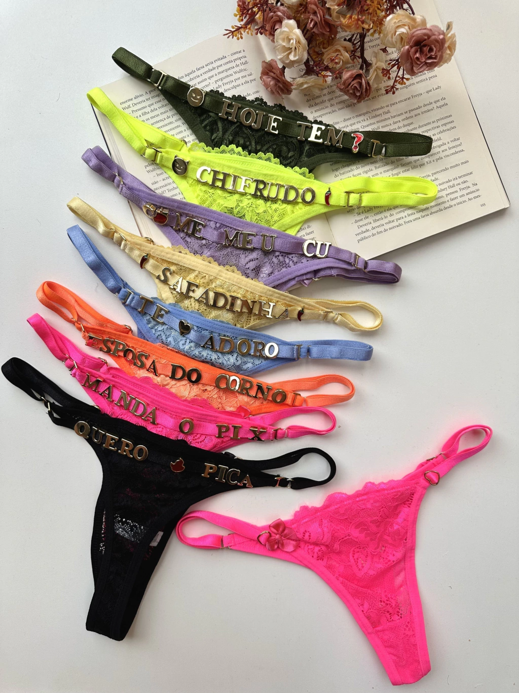 Calcinha personalizável em renda