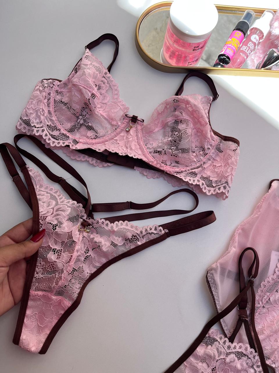 conjunto girls rosa com marrom